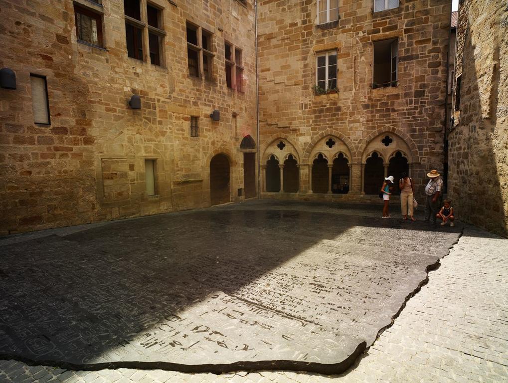 Studio De La Halle. Figeac Eksteriør billede